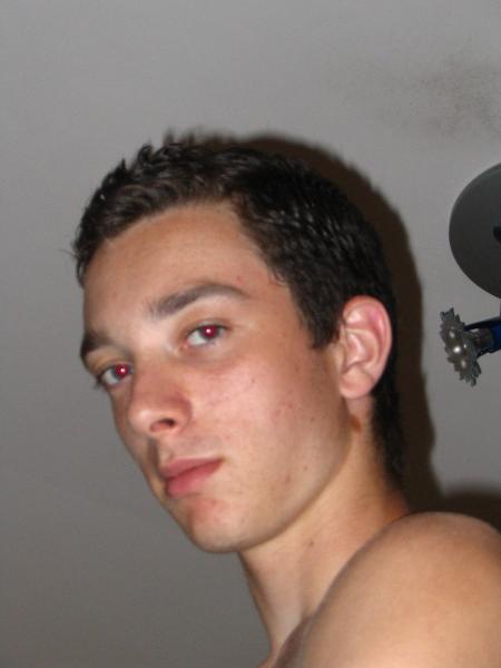 MoN FrErO Ke JaImE PlUs Ke ToUt O MoNdE!!!